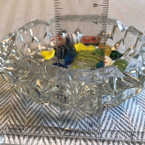 VINTAGE Glass round ashtray/trinket tray 7” w X 2” h, 2 Lb 11oz nonsmoking home - Picture 8 of 14